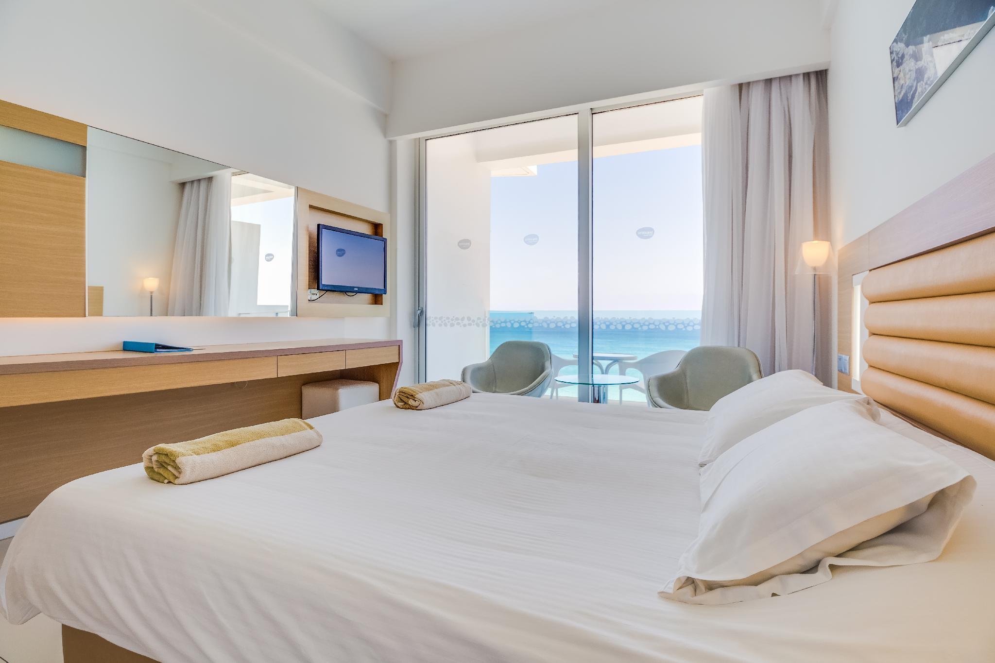 Vrissaki Beach Hotel Protaras Bagian luar foto