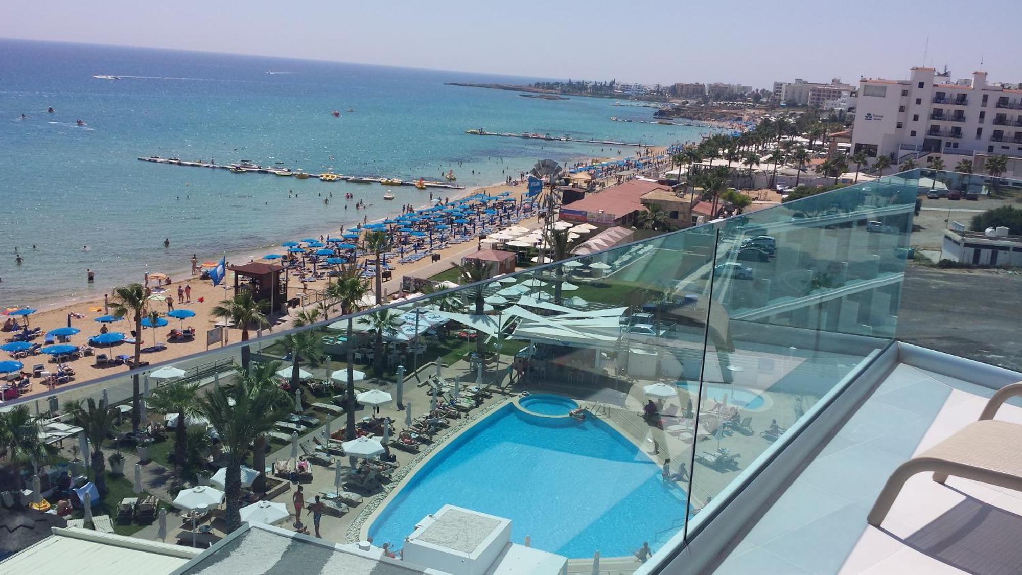 Vrissaki Beach Hotel Protaras Bagian luar foto