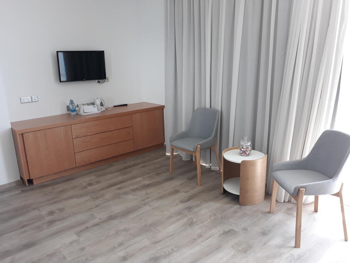 Vrissaki Beach Hotel Protaras Bagian luar foto